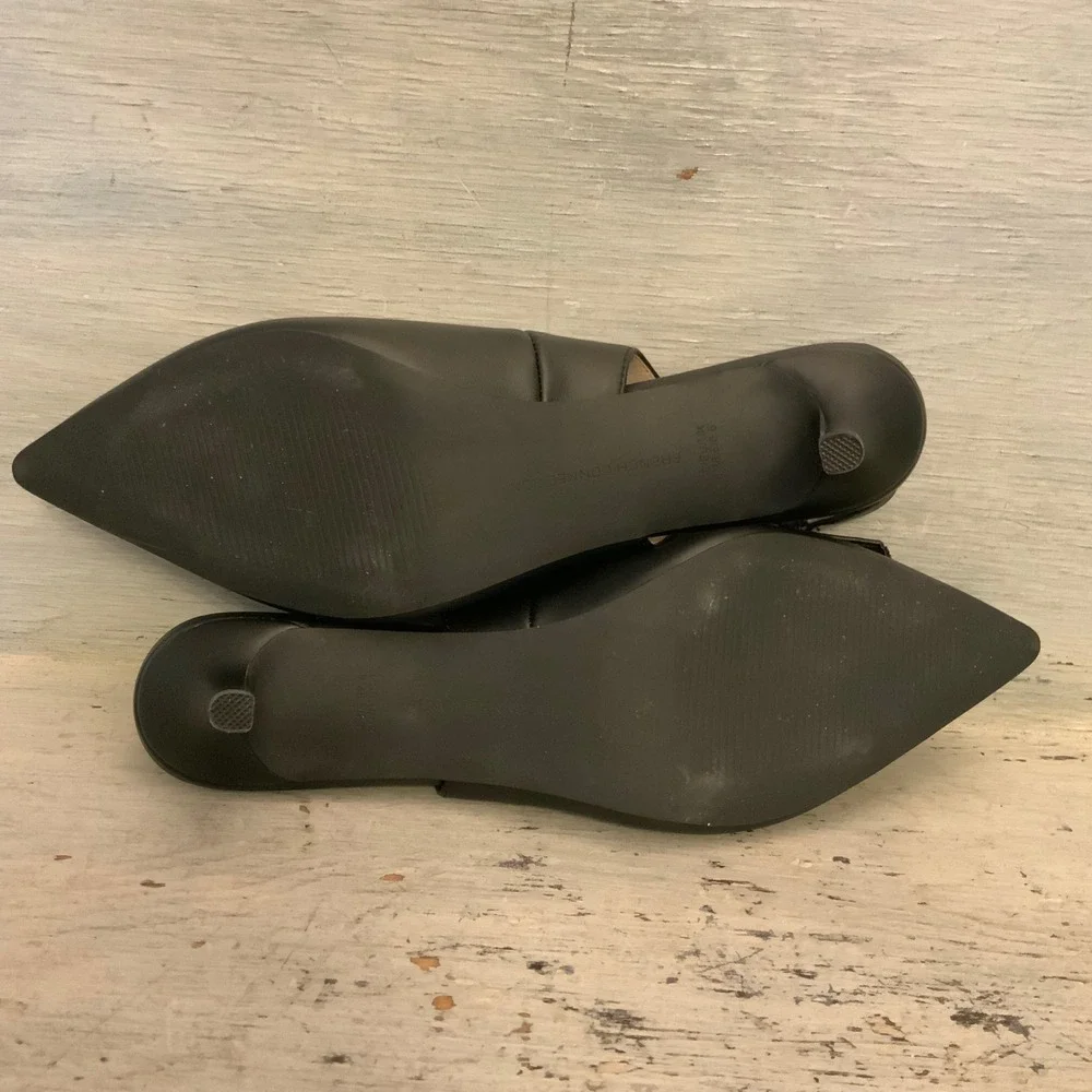 French Connection Faux Leather Matte Black Pointed Toe Slingback Heels Size 8 GC